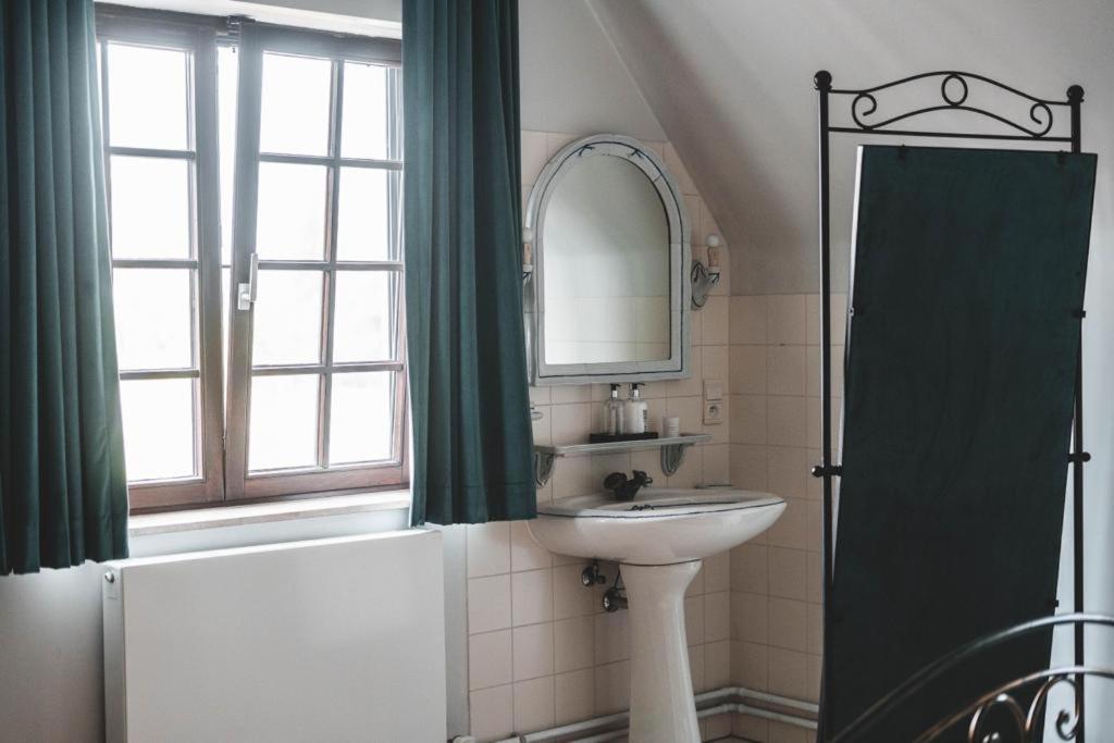 Bazel Guesthouse Ter Linden מראה חיצוני תמונה